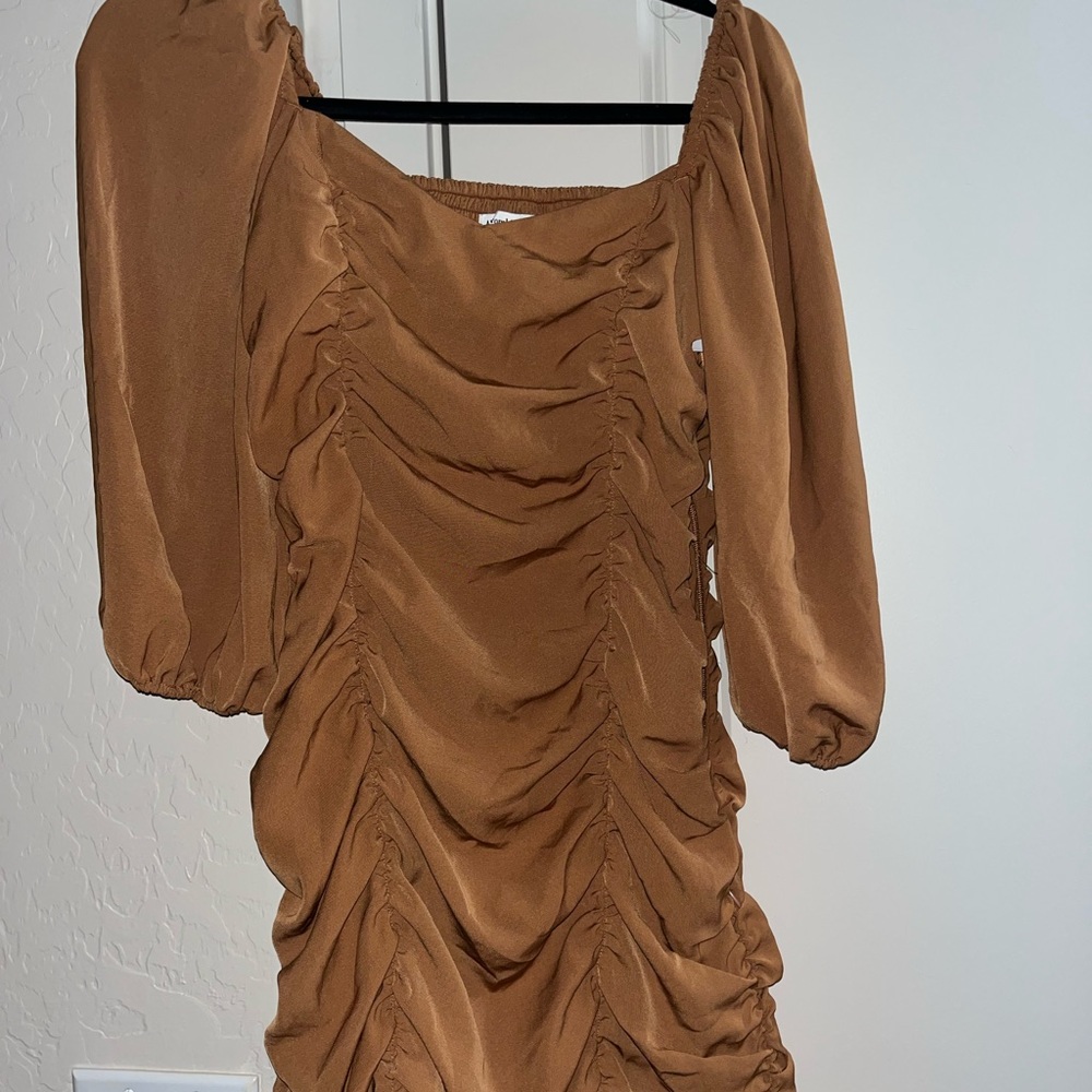 Brown dress